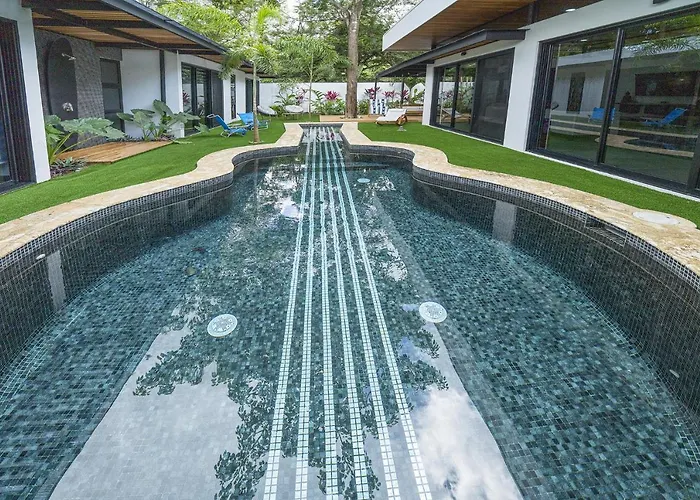 Holiday home Casa Guitarra - Playa Potrero, Modern House, Pool In Guitar Shape, One Floor Potrero (Guanacaste)