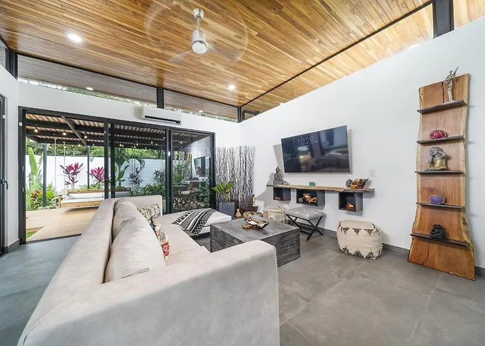 Casa Guitarra - Playa Potrero, Modern House, Pool In Guitar Shape, One Floor * Potrero (Guanacaste)