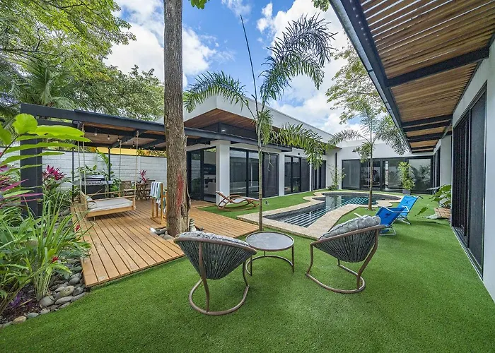 Casa Guitarra - Playa Potrero, Modern House, Pool In Guitar Shape, One Floor Holiday home Potrero (Guanacaste)