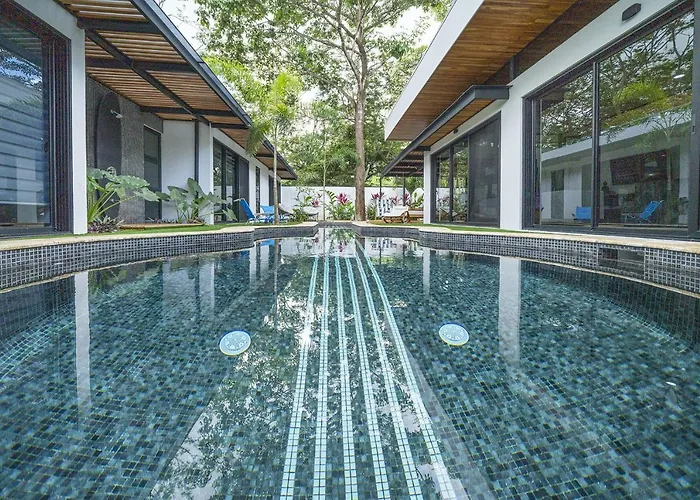 Casa Guitarra - Playa Potrero, Modern House, Pool In Guitar Shape, One Floor *